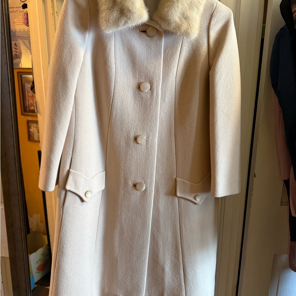 Vintage Winter Coat with Fur Collar